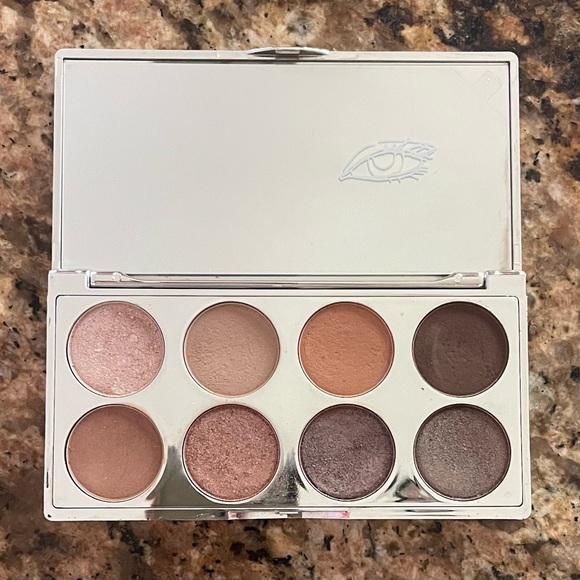 Elegant Earth Tones Eyeshadow Palette - Picture 1 of 3